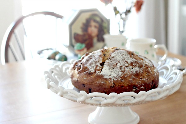 What would St Patrick's Day be without a traditional loaf of Irish Soda bread. And today is a good reason to bake up a loaf even if you aren't Irish. This easy recipe is just perfect with a cup of tea and yet hearty enough to serve along side a meaty entree.