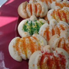 Pumpkin Shape Spritz Cookies