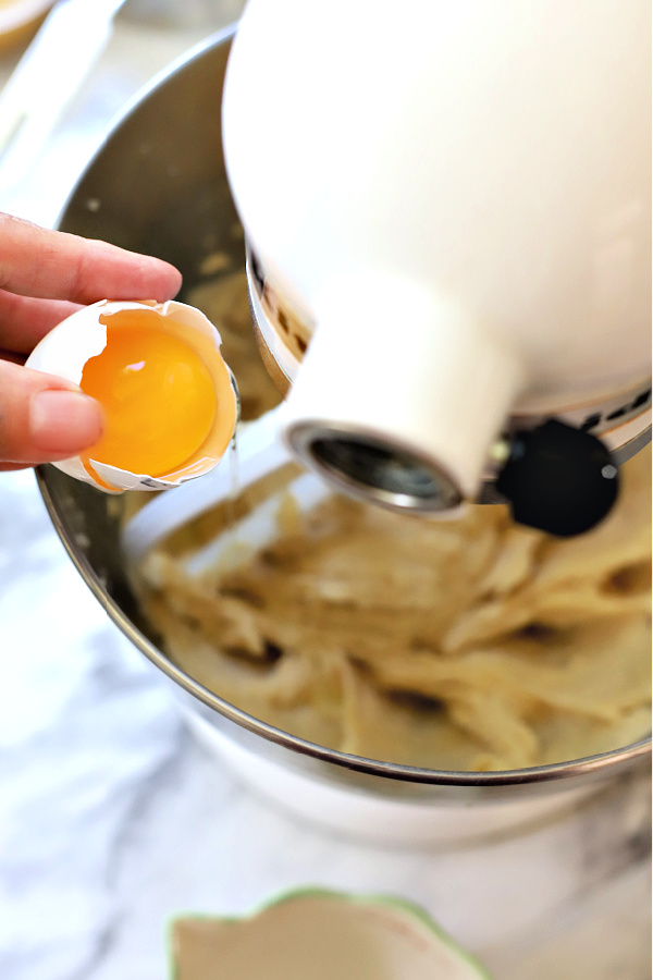 All the flavors of Thanksgiving Bundt Cake recipe