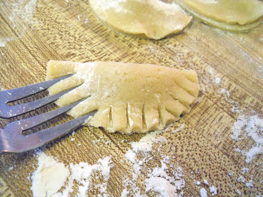 The snow day was perfect for filling the house with the scent of baking cookies and treats like those in a sweet Shoppe. Outside was a picture of white drifts of falling snow and inside was filled with Christmas music and lots of sugar, butter and baking sheets.