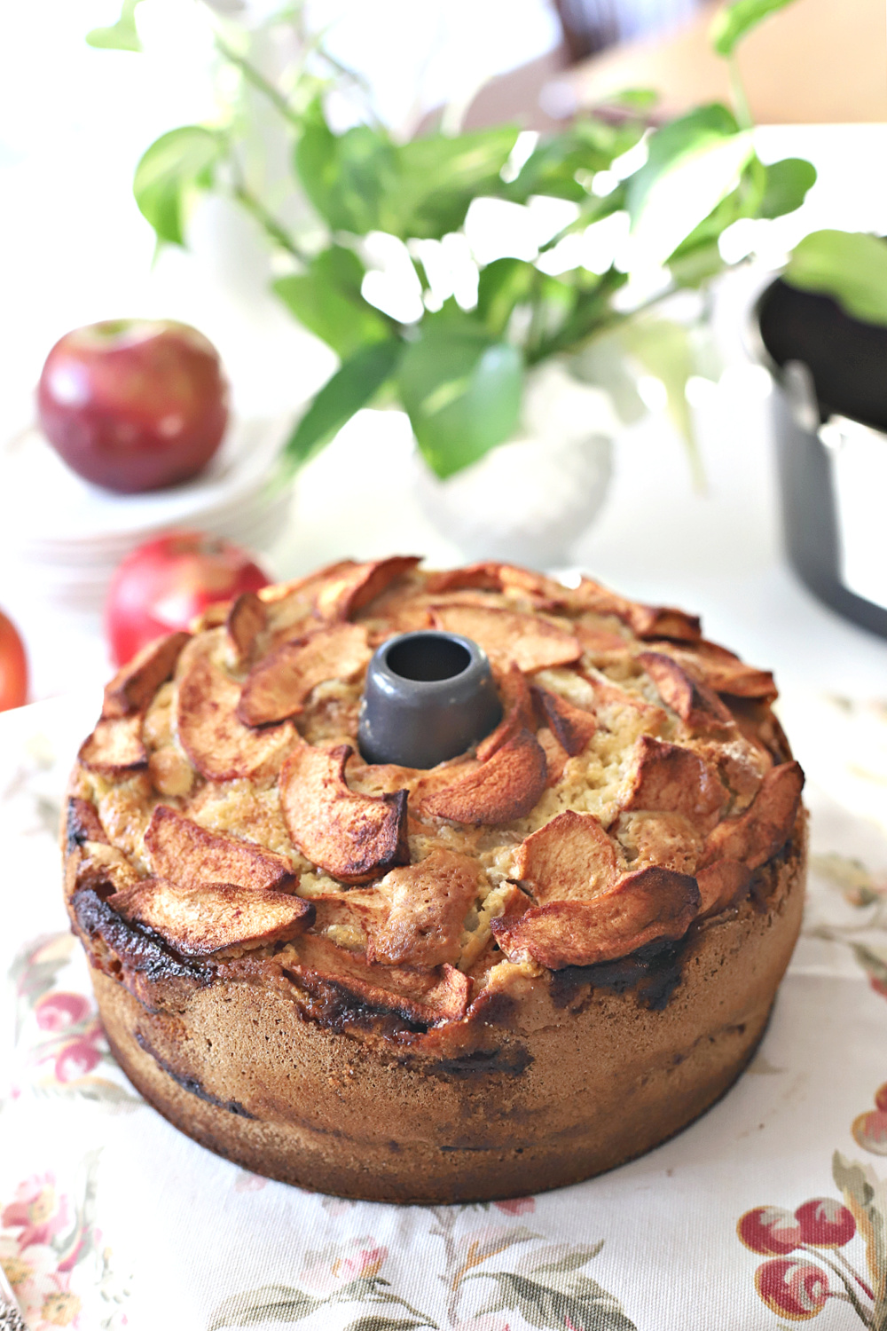 A moist and delicious cake from a vintage recipe is a favorite. Jewish apple cake has a center of cinnamon apples and more apples on top. 