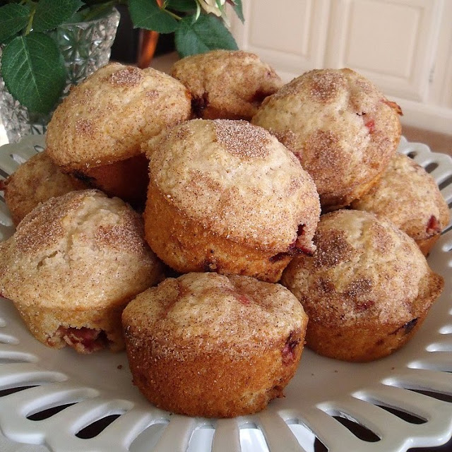 Easy recipe for Have Them Your Way Muffins using your favorite fruit. Blueberry, strawberry, cherry, peach, raspberry and blackberries are all good choices!