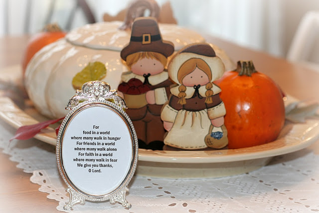 Cute Pilgrim and Indian Centerpiece of vintage painted wood figures for Thanksgiving and lovely Giving Thanks blessing to frame or recite. 