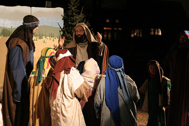 Living nativity is a live production with 13 walk-through scenes from creation to the ascension of Jesus. A Christmas tradition celebrating His birth.