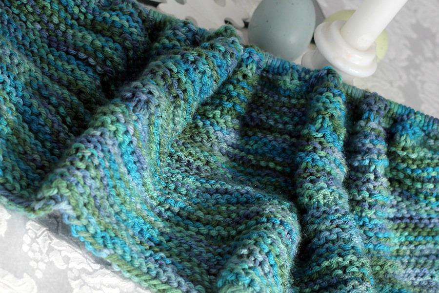 Make a stylish, over-sized knitted cowl or hoodie with this easy to follow pattern. It is not complicated yet looks beautiful while keeping you warm and cozy.