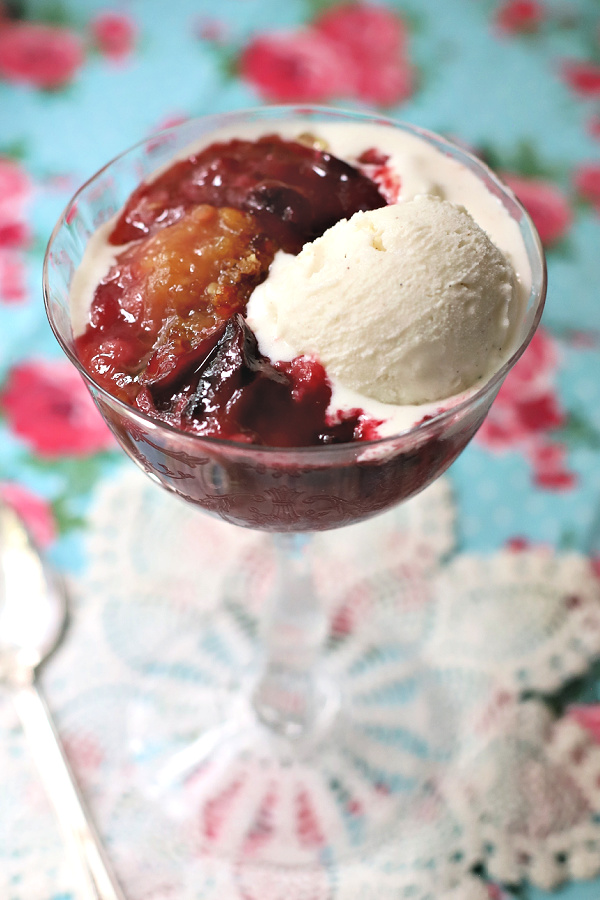 Easy recipe for a super yummy plum crisp with a nice crunchy oatmeal topping. Sweet and tart combo from the fresh plums is perfect with a scoop of vanilla ice cream!