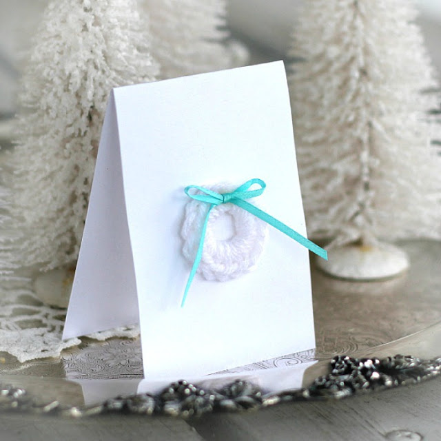 Embellish gift packages with quick and easy crochet gift tags, ties & bows. Reusable and so cute. Add tiny flowers, hearts, leaves and wreaths of yarn. 