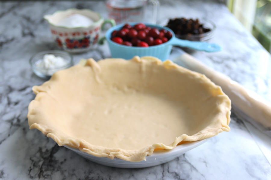 line pie pan with bottom crust