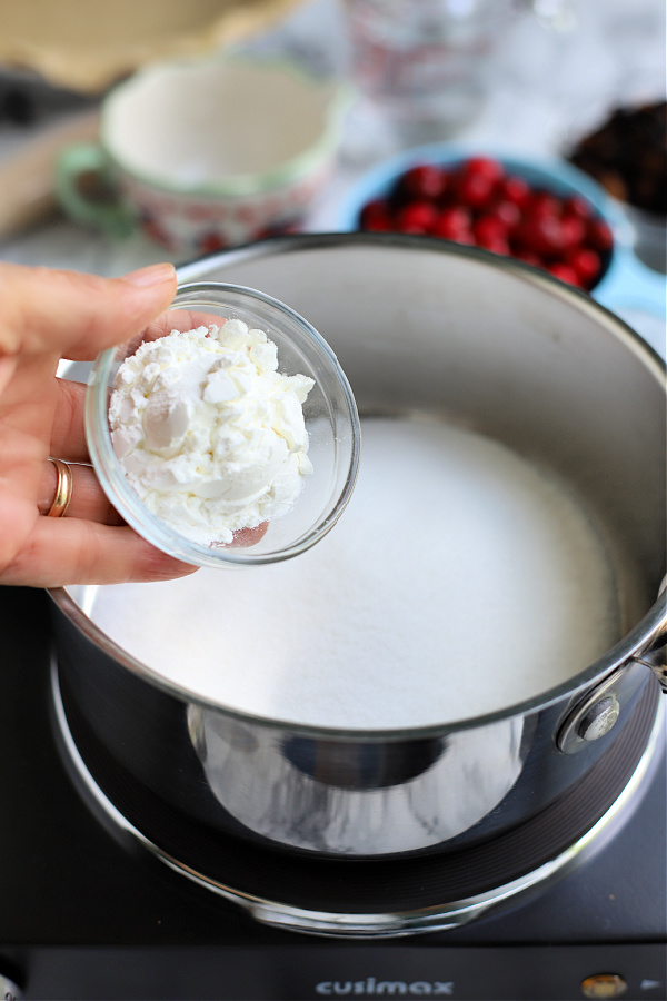 adding cornstarch for cranberry and fig pie recipe