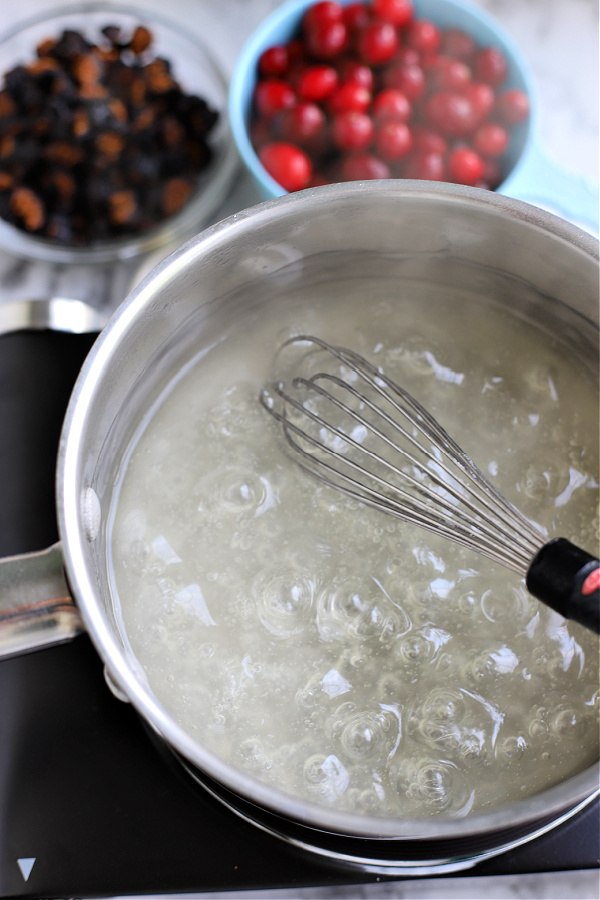 cranberry and fig pie recipe and ingredients