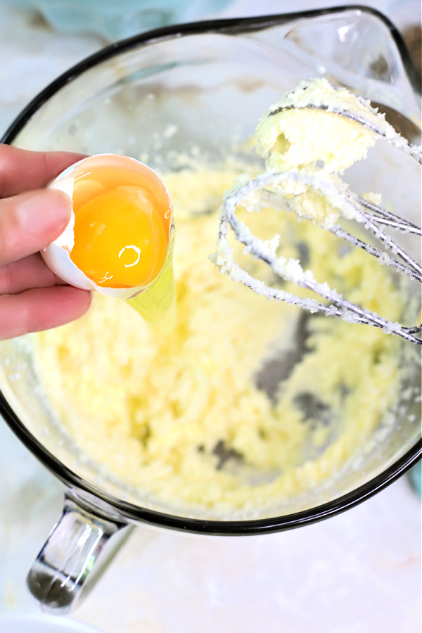 creaming the egg into chocolate anise biscotti batter