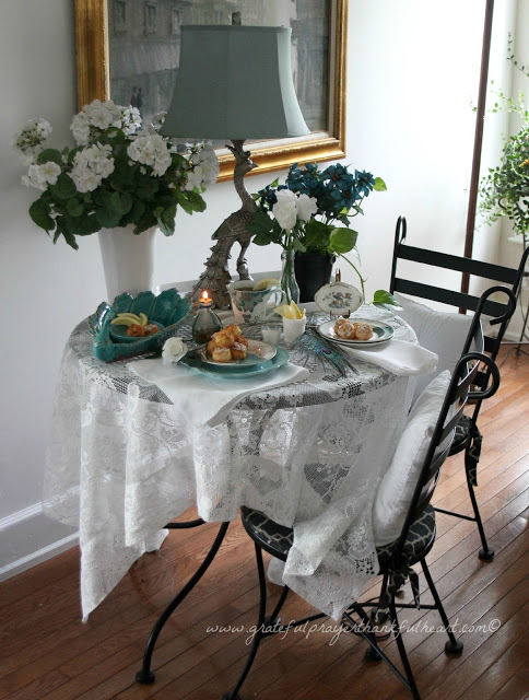 Recipe for a sweet treat perfect for serving at  luncheon, brunch or tea party. Lemon Flower teacakes are pretty and tasty.