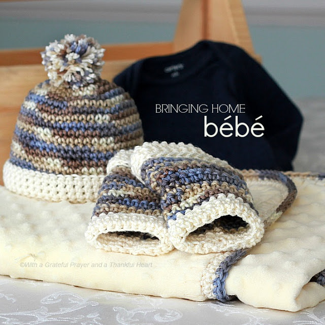 Crochet pattern infant baby boy leg warmers with matching beanie hat. Baby blanket with matching crochet edging.