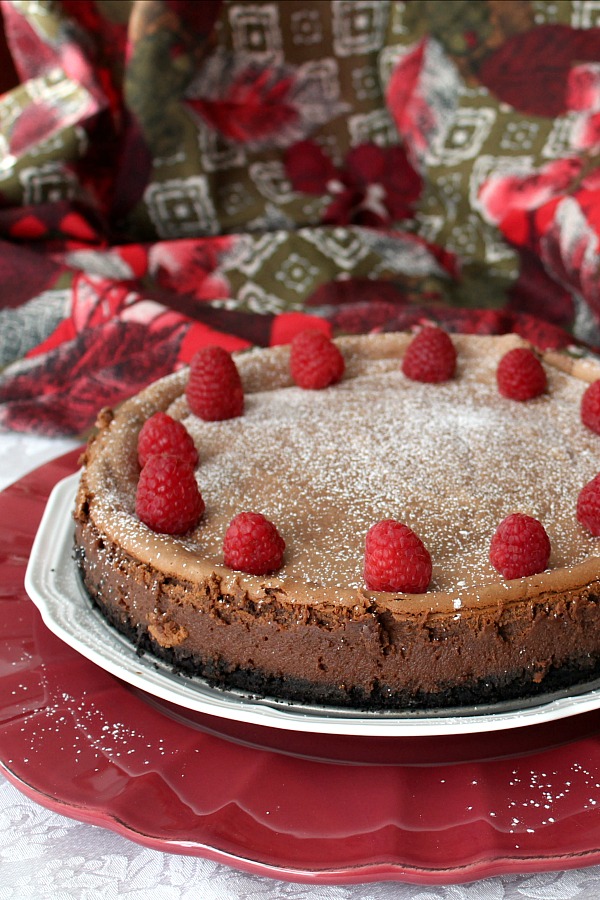 Make a creamy and chocolaty dessert this Valentine's Day for the Love of your life. Chocolate hazelnut cheesecake with an Oreo crust is perfectly decadent.