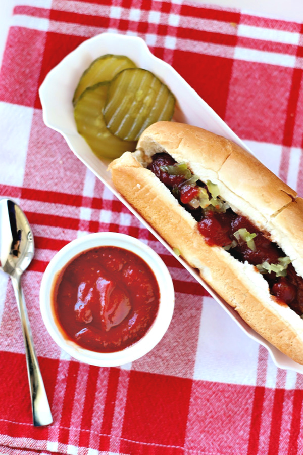 A favorite American condiment, homemade tomato ketchup is easy, inexpensive and just as good as store-bought. Recipe using items you probably already have.