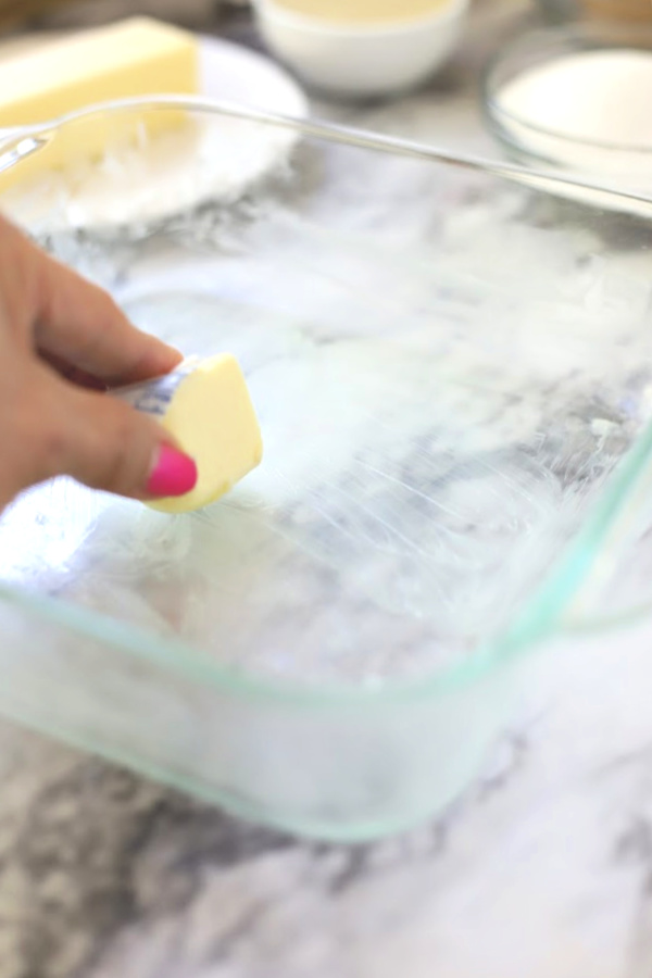 Super easy recipe for making soft, chewy and delicious caramels. Just a few minutes in the microwave then pour into a dish and cool. Cut into pieces and enjoy. A lovely holiday gift-giving treat!