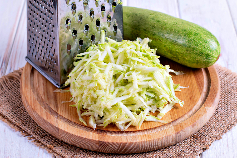 grated zucchini for zucchini meatballs