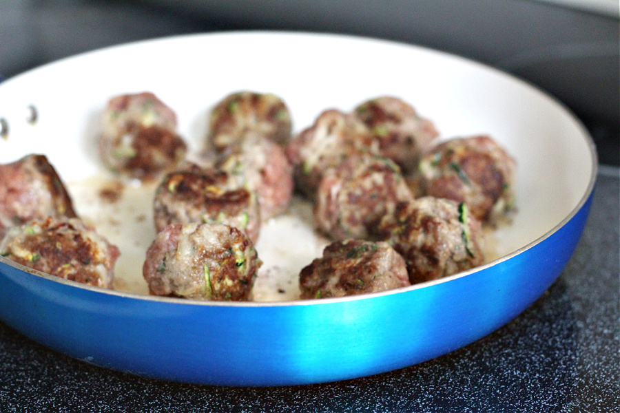 Pan frying healthy nutritious zucchini meatballs