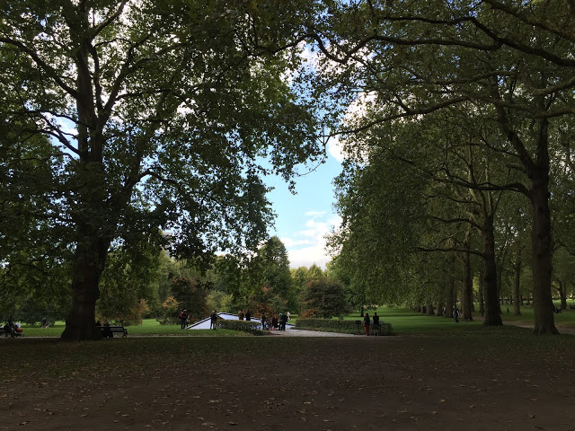 Don't miss Buckingham Palace & The Royal Mews if you are planning a trip to London. Check the dates for when the palace is open to visitors. 