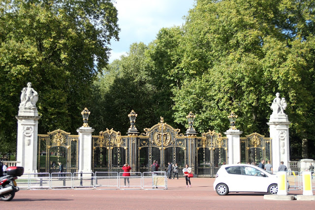 Don't miss Buckingham Palace & The Royal Mews if you are planning a trip to London. Check the dates for when the palace is open to visitors. 