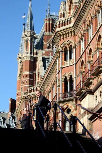 Our last day of London included visiting St Pancras Renaissance Hotel, Kings Cross Station and the changing of the Guard at St James Palace.