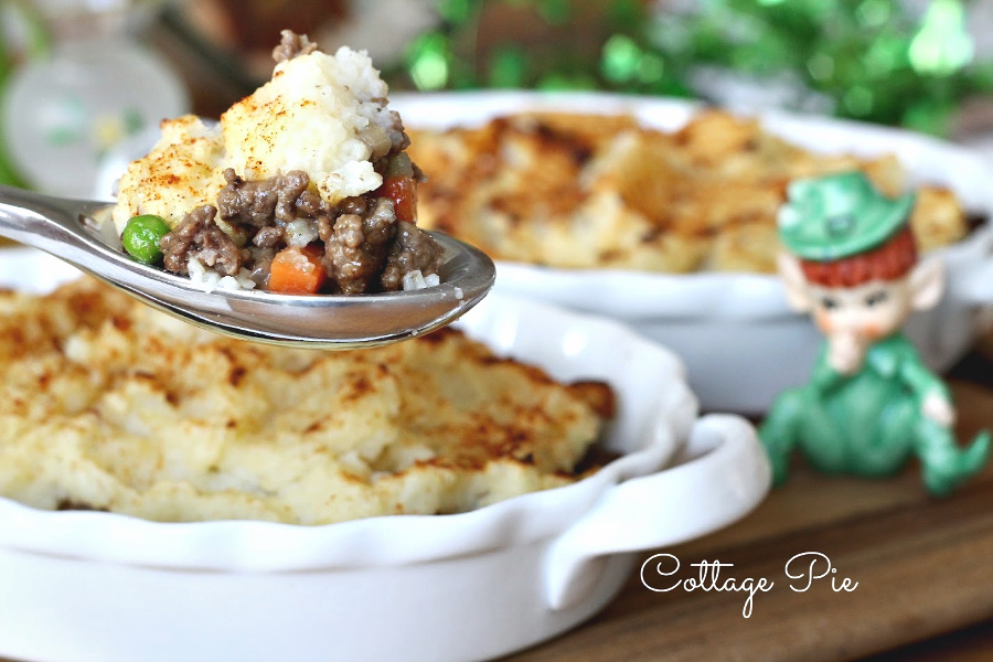 Is it Cottage Pie or Shepherd's Pie? Did you know there is a difference between “cottage pie” and “shepherd’s pie?” Shepherd’s pie should only be named as such if it contains lamb, and “cottage” usually applies to one made with beef. Whatever you call it, it is a delicious, budget meal.