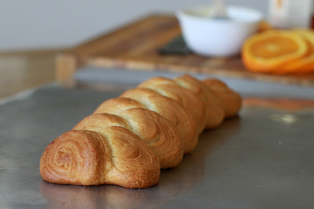 Orange Honey Pull-Apart Rolls are a pretty way to dress-up a can of crescent rolls. Brushed with a sweet orange glaze, they take just a few minutes of preparation yet burst with flavor.