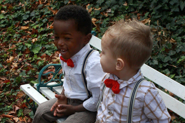 Little boys look adorable dressed up with suspenders and red bow ties. You can make them quickly with this easy knitted bow tie pattern. Sweet for any occasion. 