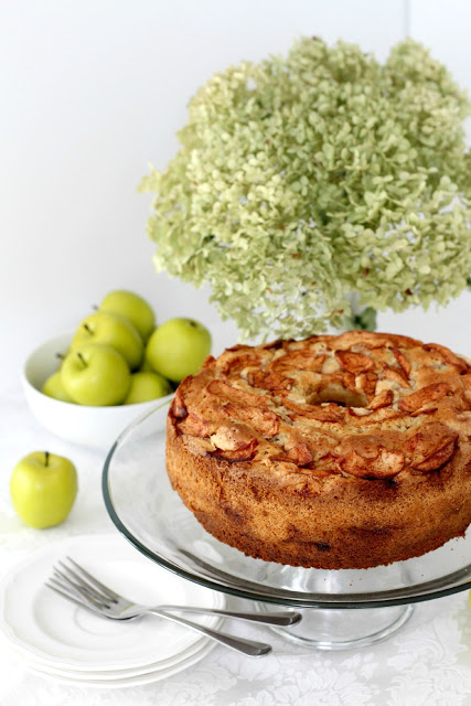 Jewish apple cake recipe