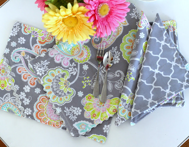 Easy sewing project of reversible kid-sized place mats and cloth napkins for child's table and chair kitchen set