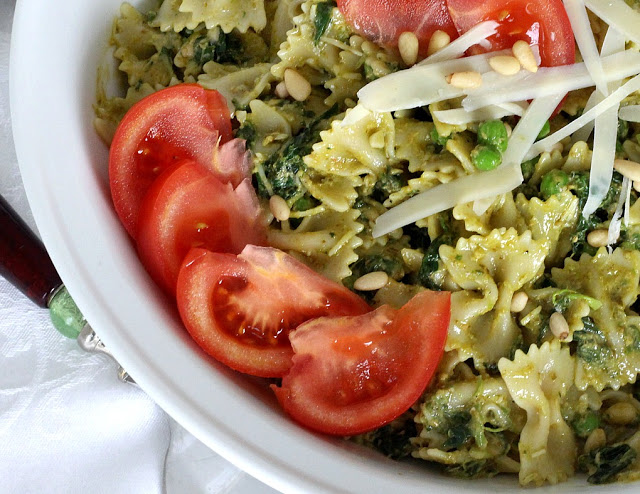 Pasta Pesto and Peas is full of summer flavors with garden-fresh ingredients like basil, garlic, sweet peas, and spinach. Great for patio parties, potluck dinners, a hearty lunch or dinner meal. 