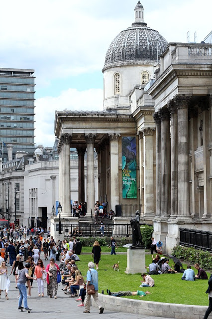 Keep Calm and Love London, travel from Heathrow Airport to Trafalgar Square, the National Gallery, the National Portrait Gallery & St Martins in the Fields.