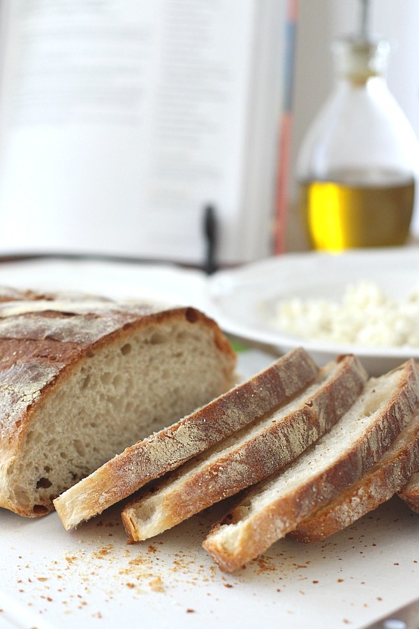 Easy recipe for Arugula, Apple and Fennel Salad with Citrus Vinaigrette and Three-Cheese Crostini from Valerie Bertinelli's cook book. One of many great recipes from this adorable actress and cook.