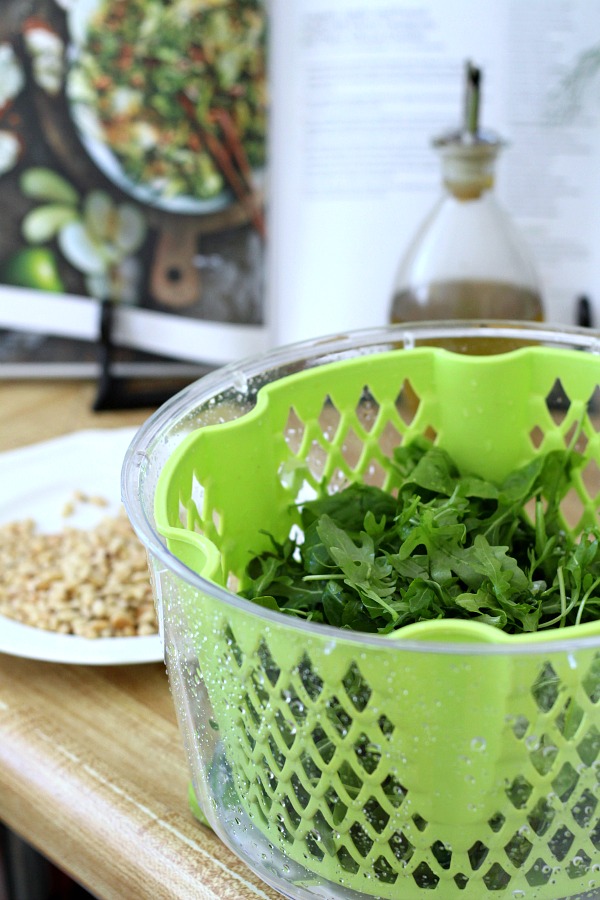 Easy recipe for Arugula, Apple and Fennel Salad with Citrus Vinaigrette and Three-Cheese Crostini from Valerie Bertinelli's cook book. One of many great recipes from this adorable actress and cook.