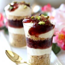 No-Bake Raspberry and Pistachio Cheesecake Parfaits