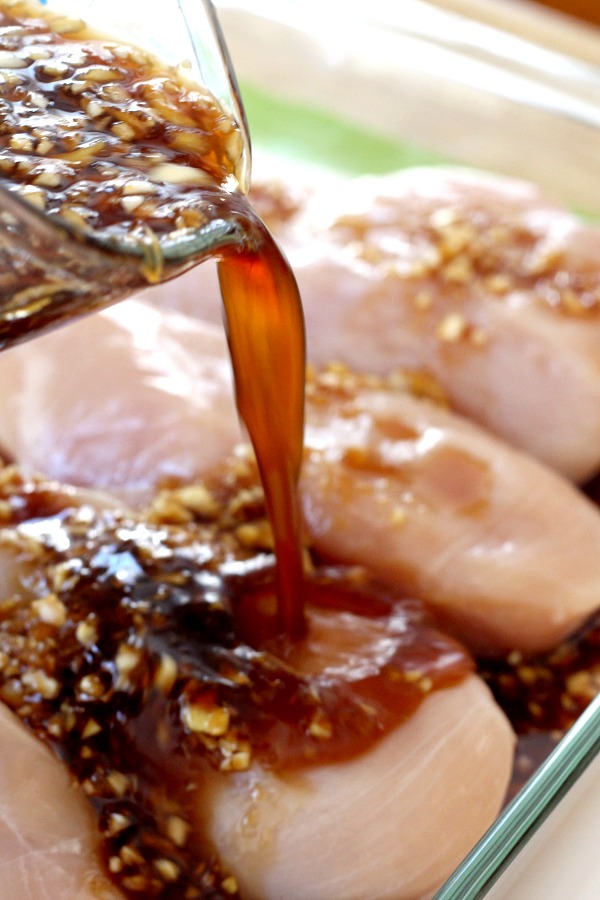 Easy recipe for baked Indonesian ginger chicken with a sticky and delicious sauce. Marinate chicken in a fresh ginger, garlic and soy sauce marinade then bake until tender and moist. Serve over rice for a fabulous, flavor-packed dinner.