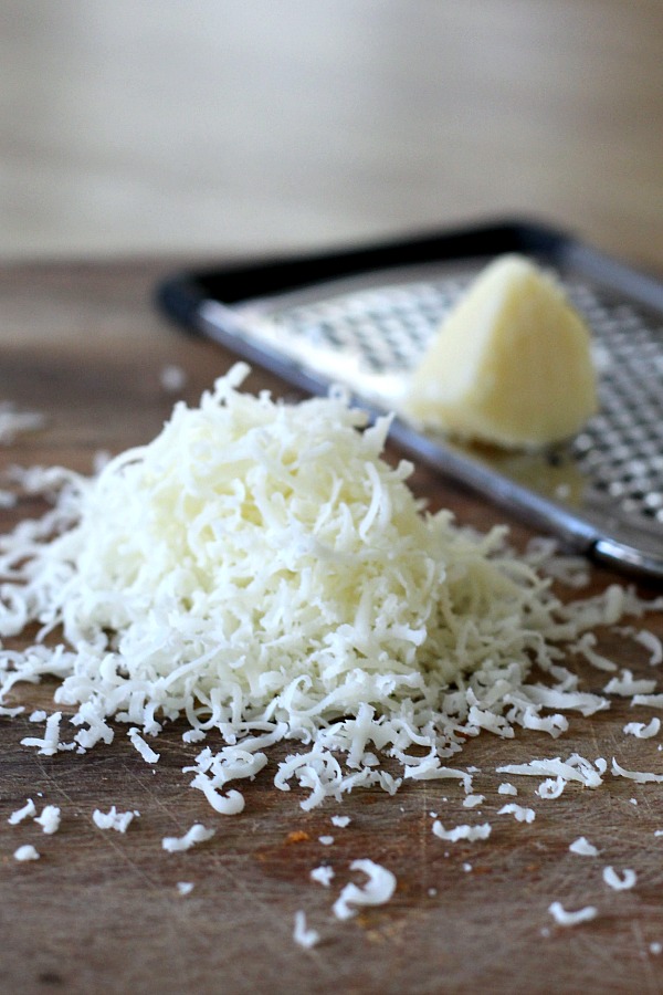 Try something different as a side for a chicken, pork or beef entree. Swiss Parsleyed Noodles is an easy side dish made extra special and flavorful with Swiss and Parmesan cheese and topped with crunchy buttered breadcrumbs.