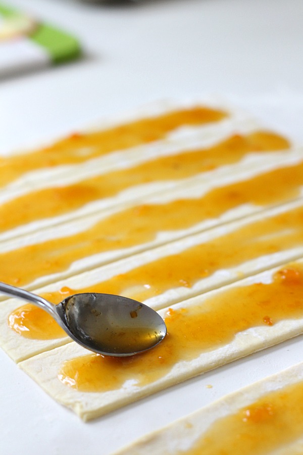 Rose Apple Pastries are pretty little bundles that taste like apple pie. Individual serving-size that look elegant and taste amazing but are an easy-to-make dessert using puff pastry sheets.