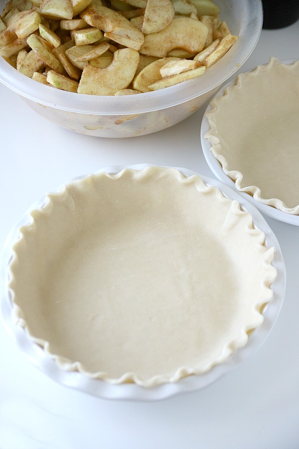 Easy recipe for apple crumb pie with tender apples baked in a bottom crust and topped with a sweet streusel topping. Perfect 4th of July holiday celebration or when you want a delicious dessert.