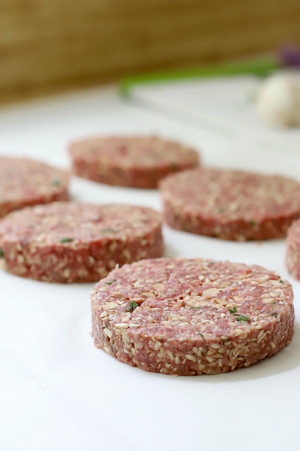 No giving up taste with moist and juicy blended burgers. The perfect mix of finely chopped mushrooms and ground beef create a delicious Umami burger that is healthier for you.