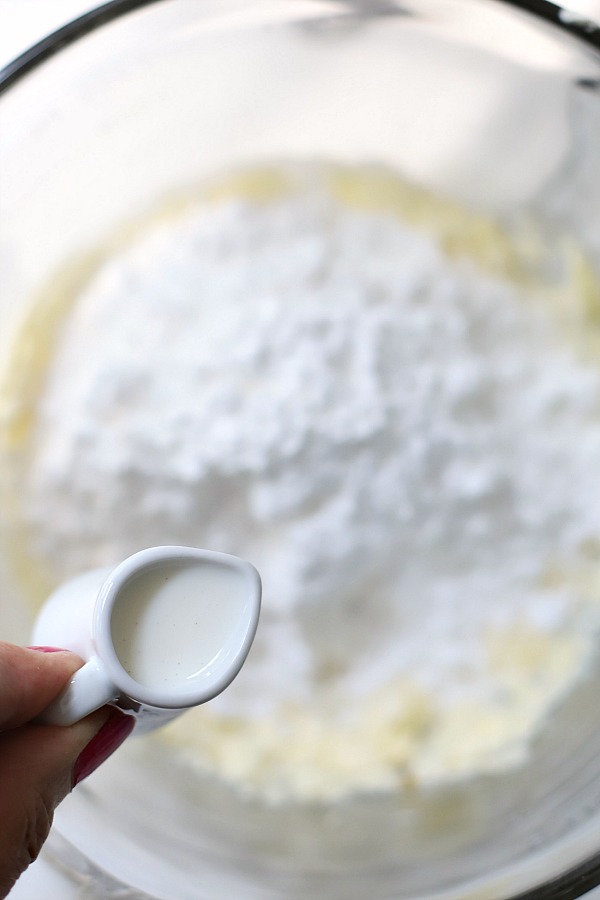 Easy recipe for buttercream frosting for patriotic peanut butter cookie pizza.