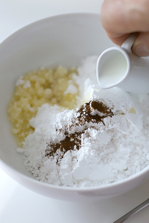 How to make the frosting for zucchini bars with spice frosting.