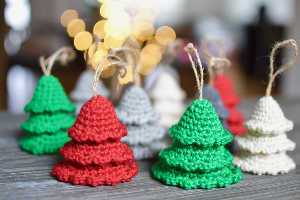 10 of the cutest crochet Christmas ornaments with free patterns that are easy! Use to decorate, trim the holiday tree, give as gifts and embellish presents.