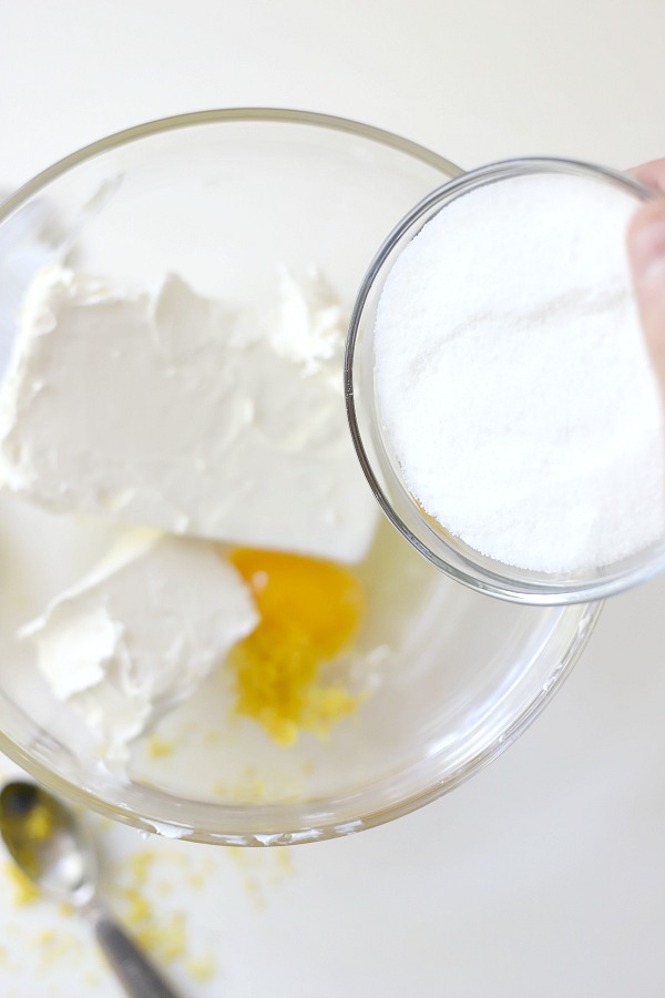 Step-by-step directions for easy cream cheese bread from yeast dough using a bread machine. A light and fluffy Danish with sweetened cheese filling is perfect for breakfast, as a snack or even dessert.