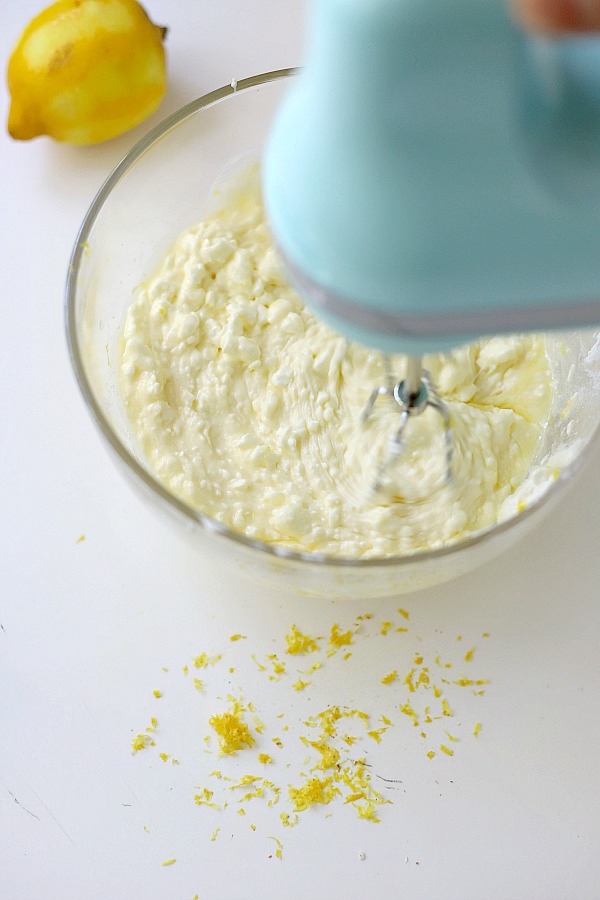 Step-by-step directions for easy cream cheese bread from yeast dough using a bread machine. A light and fluffy Danish with sweetened cheese filling is perfect for breakfast, as a snack or even dessert.