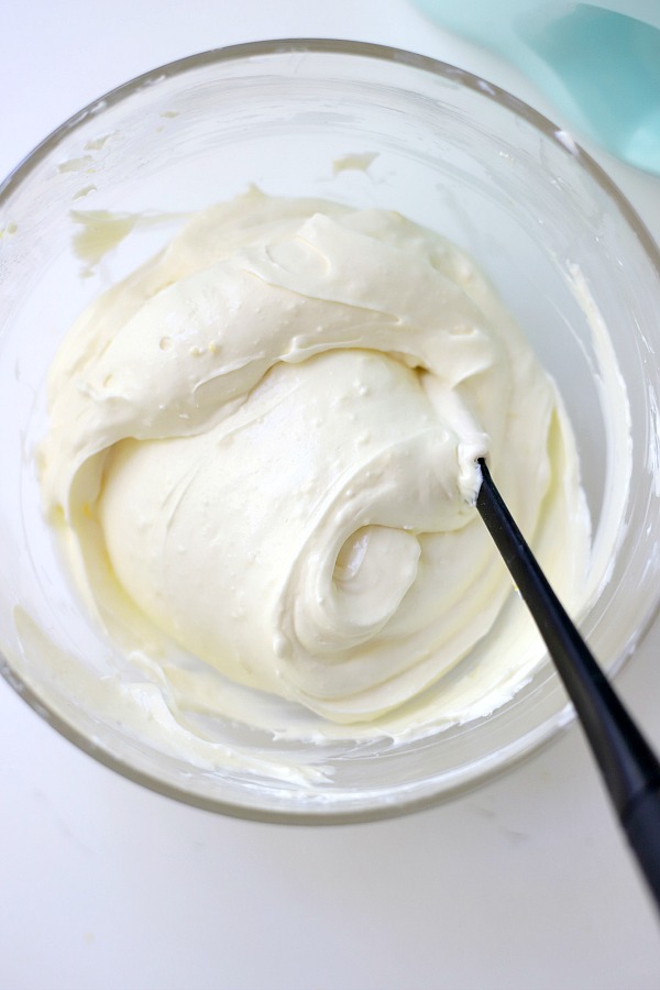 Step-by-step directions for easy cream cheese bread from yeast dough using a bread machine. A light and fluffy Danish with sweetened cheese filling is perfect for breakfast, as a snack or even dessert.