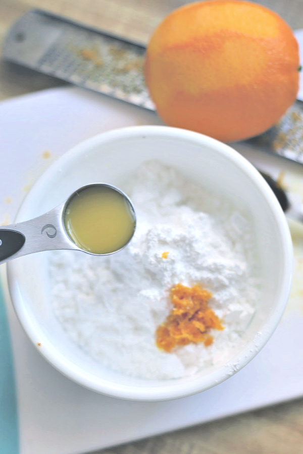 Easy orange frosting for frosted apricot cranberry bread.