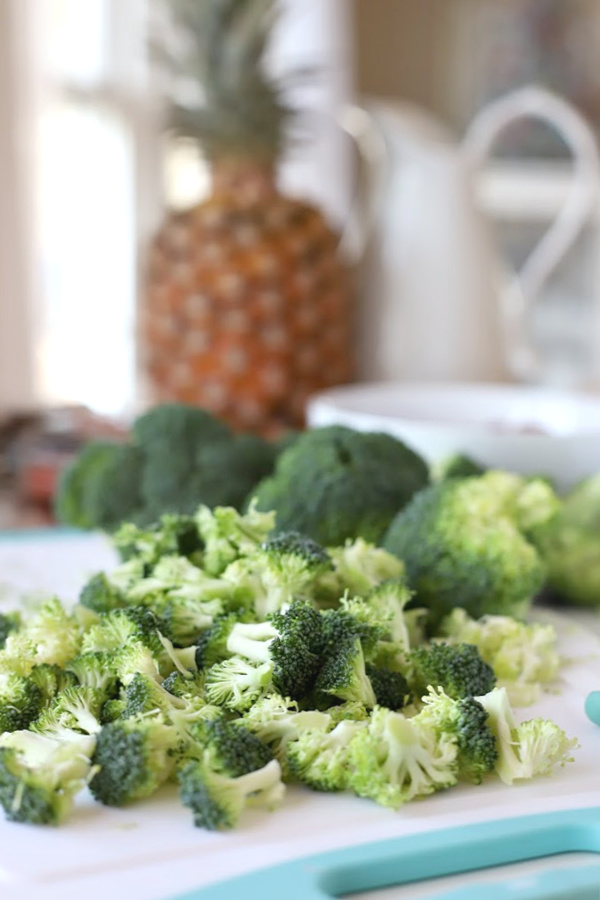 Easy recipe for broccoli grape pasta salad that is tasty, colorful and a perfect side dish or entrée. Tender bow tie pasta is tossed with a creamy, sweet and tangy dressing and topped with toasted pecans and crisp bacon.