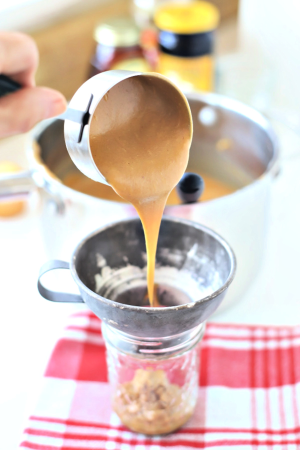 Easy recipe for Amish peanut butter church spread, a sweet and creamy treat for crackers, muffins, toast or rolls.