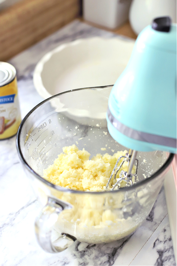 Easy step-by-step how-to for making a yummy frosted lemon Danish pie.